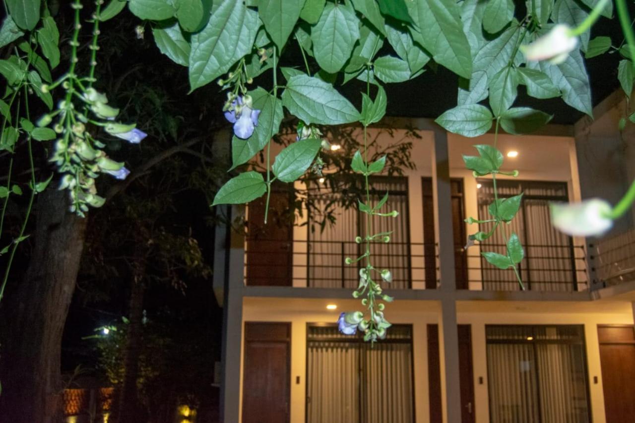 Golden Ray Villa Anuradhapura Exterior foto